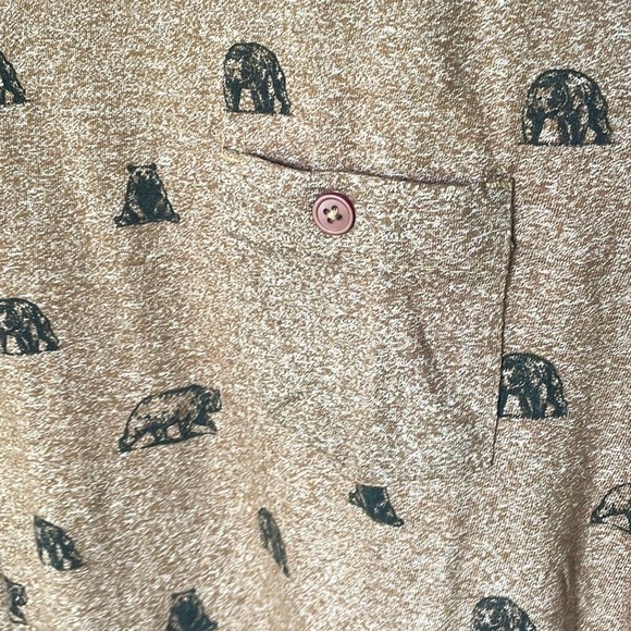 NWOT Bear Print Pocket Tee - Picture 5 of 6